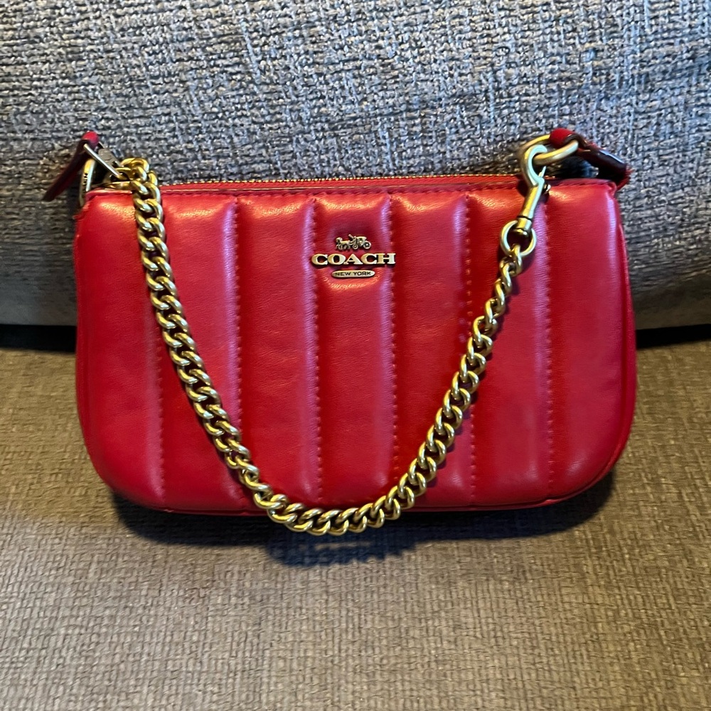 Coach Nolita 19